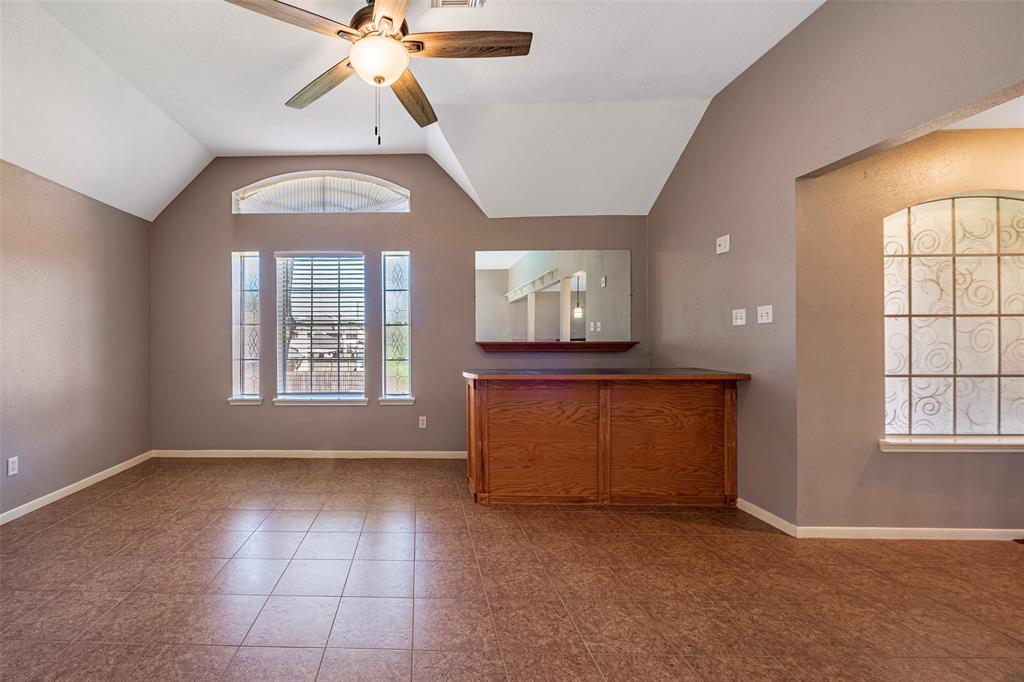 915 Highland Woods Drive, Highlands, Texas image 35