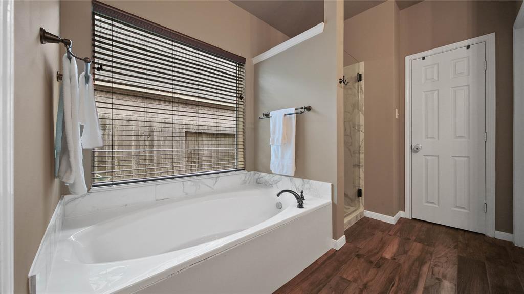 3018 Five Oaks Drive, Missouri City, Texas image 21