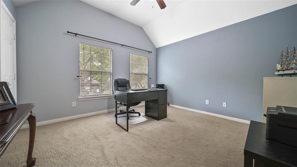 3018 Five Oaks Drive, Missouri City, Texas image 31