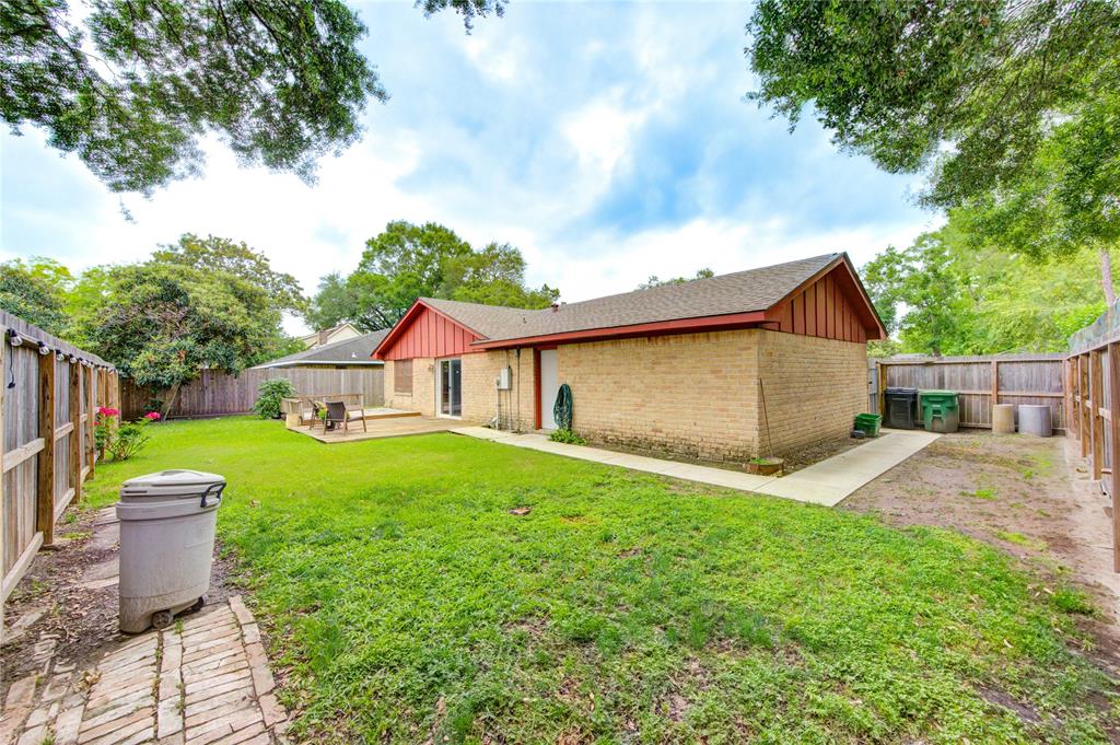 10611 Sapling Way, Houston, Texas image 42