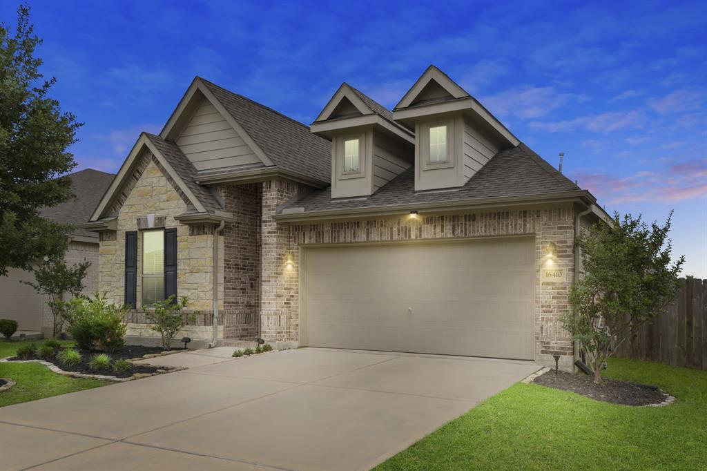 16410 Elkcreek Drive, Hockley, Texas image 1