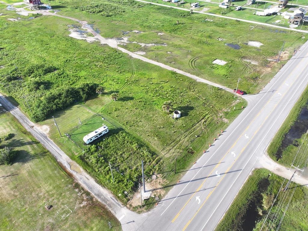 2215 Highway 87, Gilchrist, Texas image 14