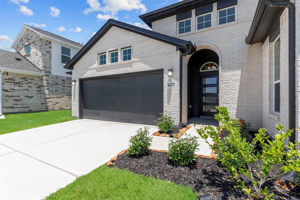 6227 Park Landing Drive, Baytown, Texas image 4
