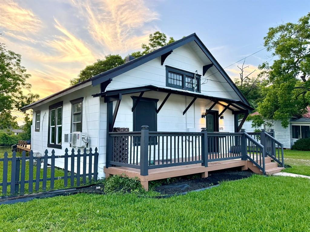 615 Main Street, Sugar Land, Texas image 3