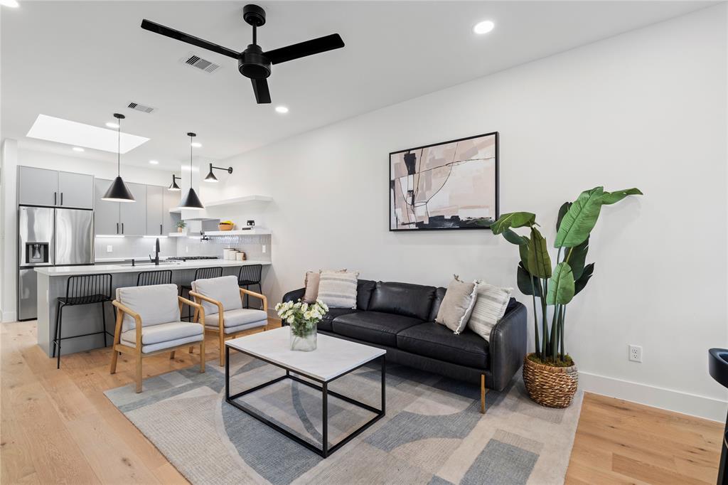 1813 Lewis Street, Houston, Texas image 2