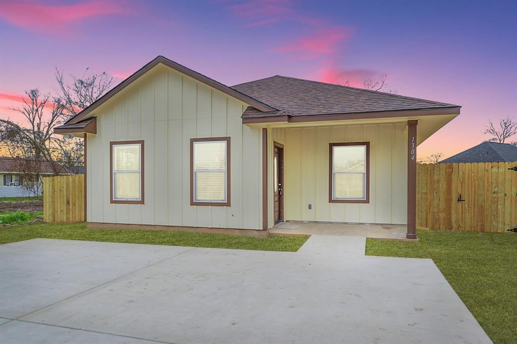 1304 Church Street, Navasota, Texas image 1