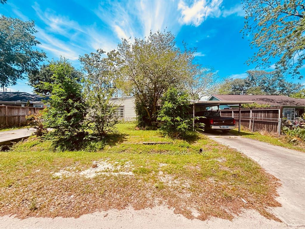 11213 Bannister Lane, Houston, Texas image 1