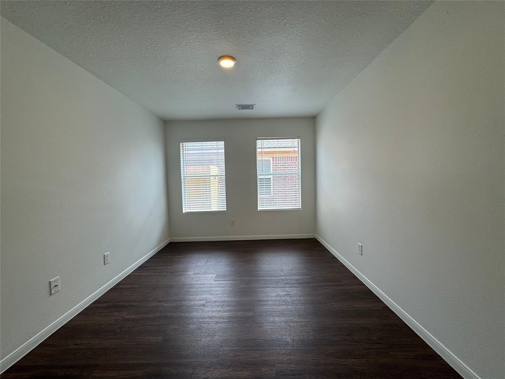 20906 Foxwood Glen Lane, Humble, Texas image 12