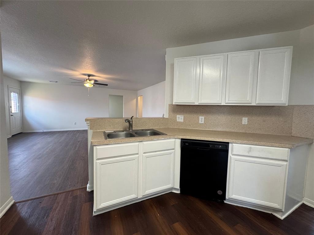 20906 Foxwood Glen Lane, Humble, Texas image 5