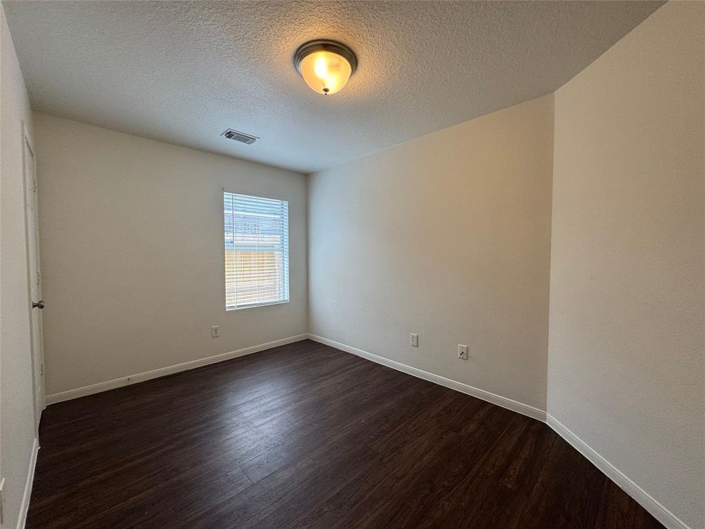 20906 Foxwood Glen Lane, Humble, Texas image 14
