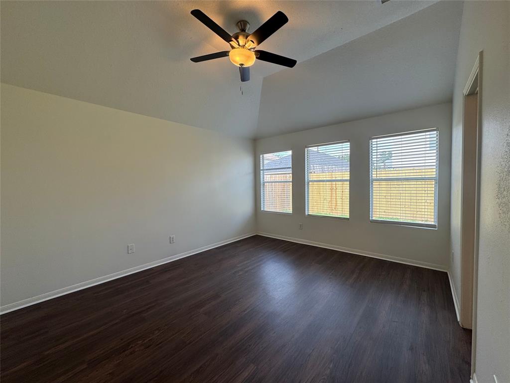 20906 Foxwood Glen Lane, Humble, Texas image 11