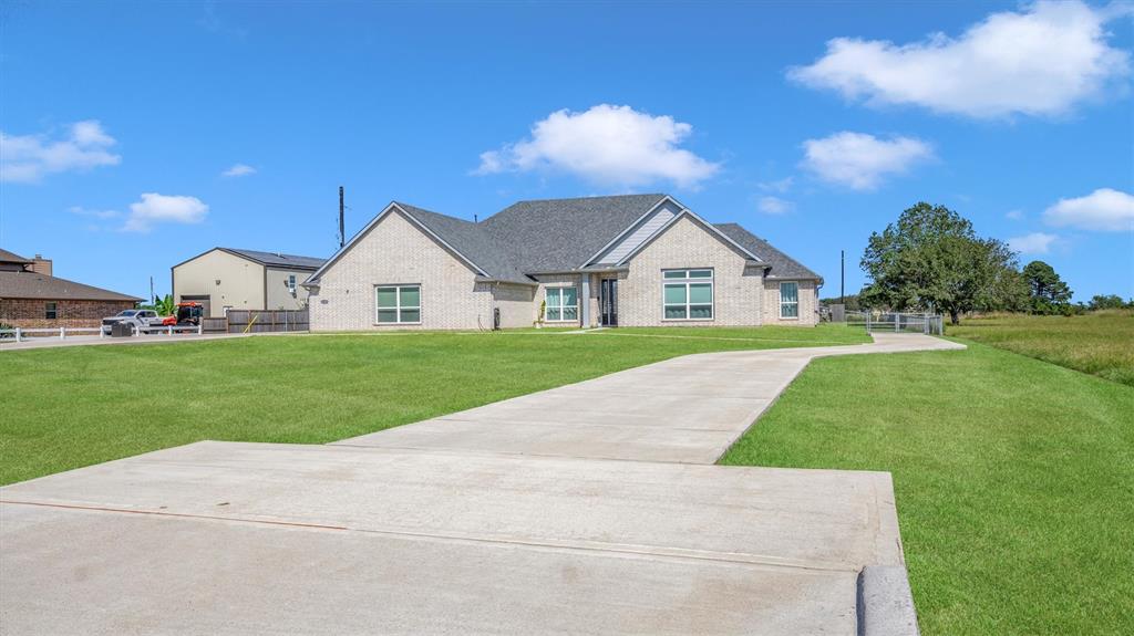 32348 Teal Street, Brookshire, Texas image 4