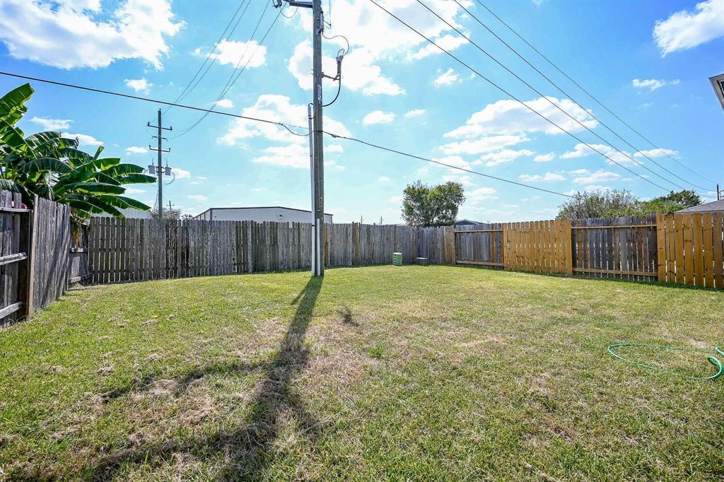 530 Silky Leaf Drive, Houston, Texas image 29