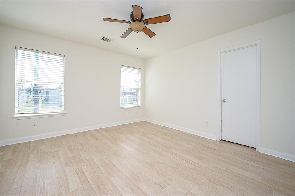 530 Silky Leaf Drive, Houston, Texas image 15