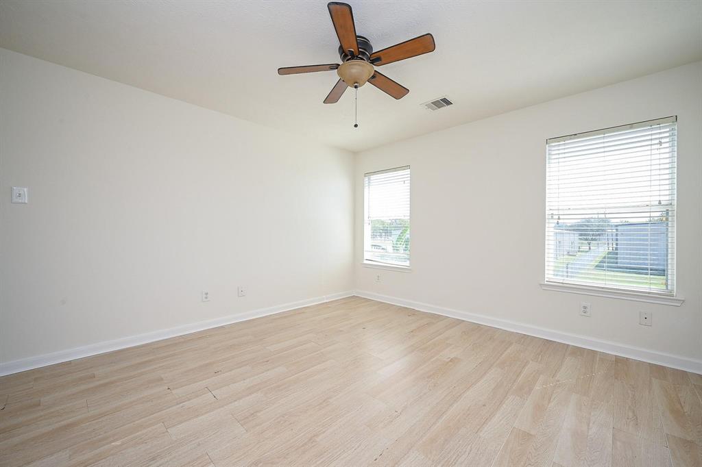530 Silky Leaf Drive, Houston, Texas image 18
