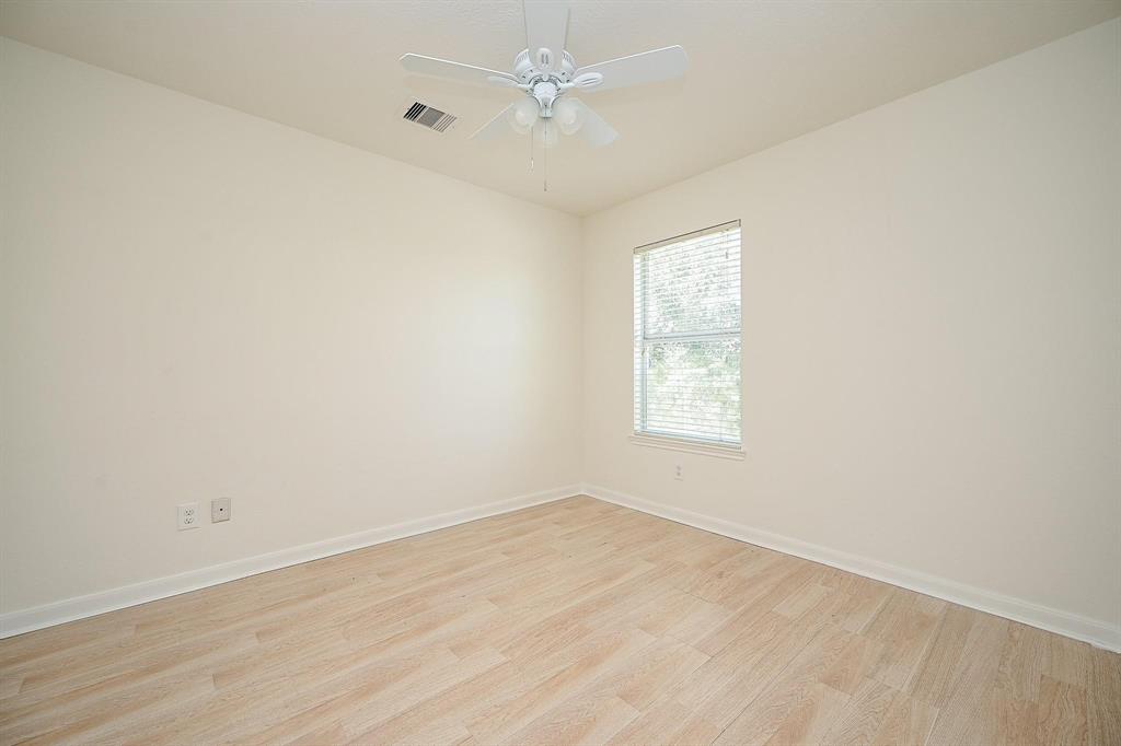 530 Silky Leaf Drive, Houston, Texas image 23