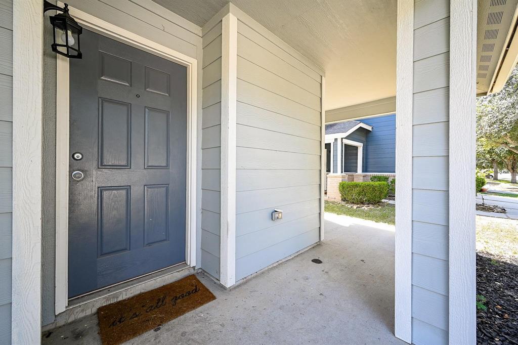 530 Silky Leaf Drive, Houston, Texas image 5