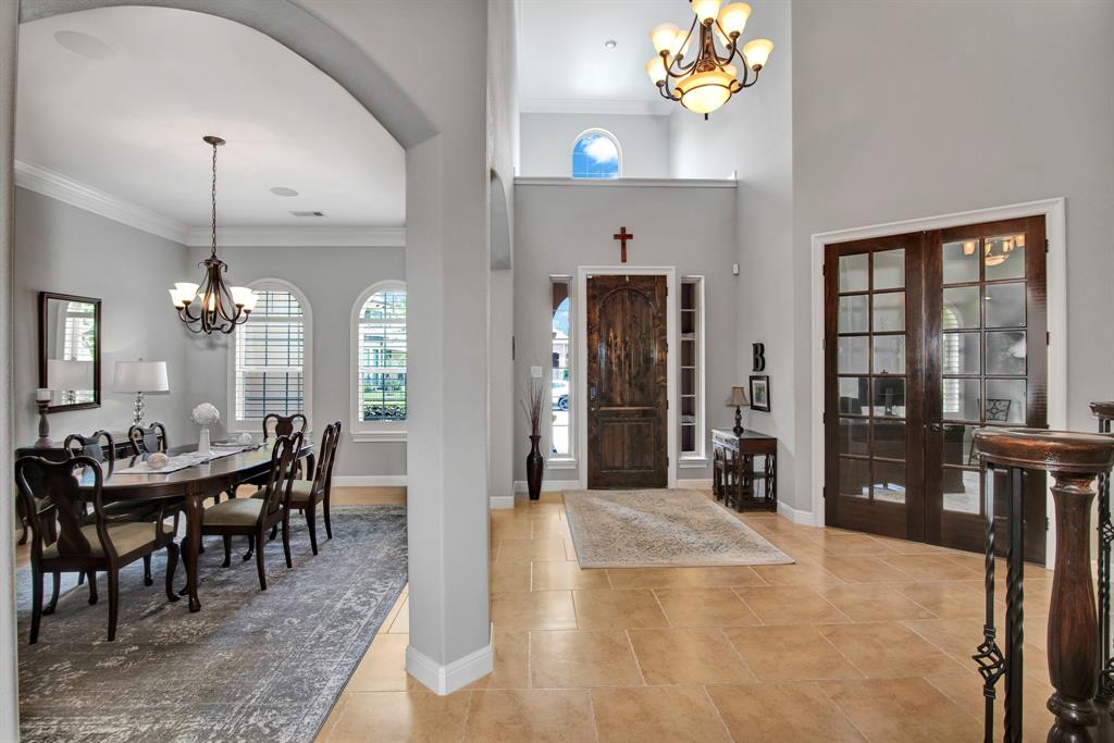3108 S Cotswold Manor Drive