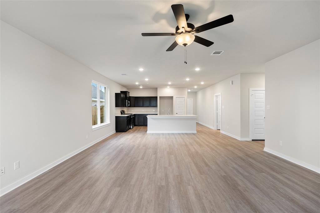 2904 Palominos Way, Conroe, Texas image 12