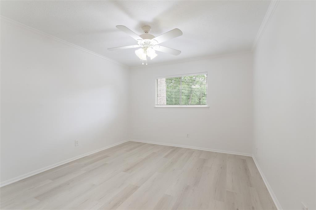 77 Crystal Lake Lane, The Woodlands, Texas image 31