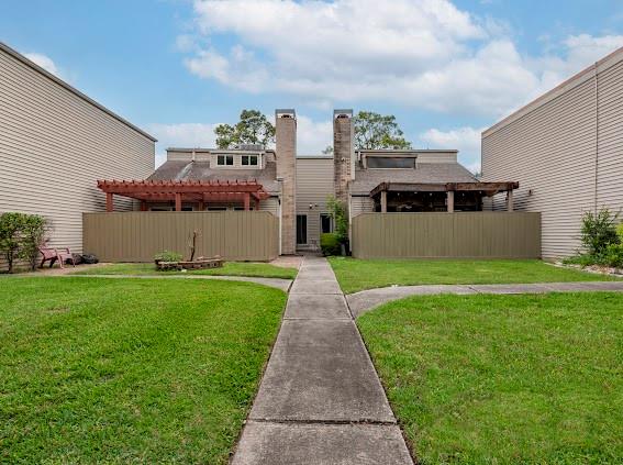 1365 Chardonnay Drive, Houston, Texas image 1