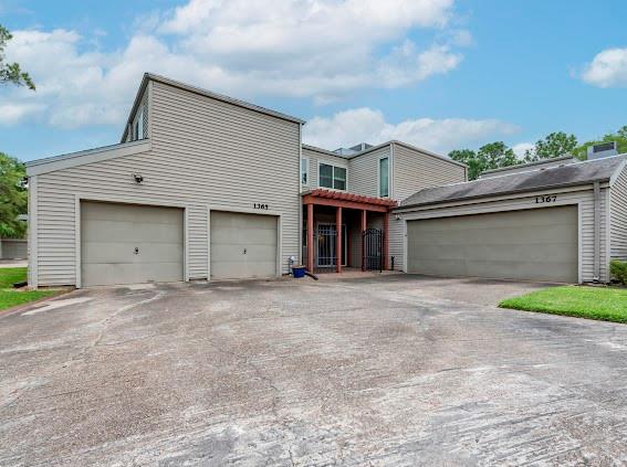 1365 Chardonnay Drive, Houston, Texas image 4