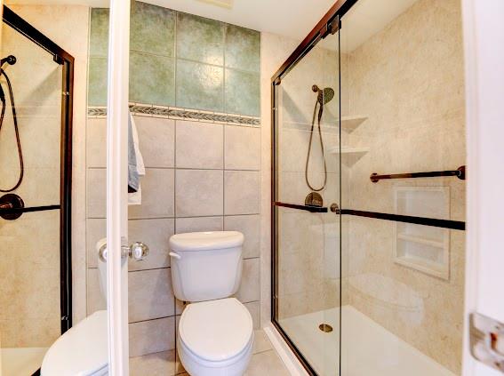 1365 Chardonnay Drive, Houston, Texas image 19
