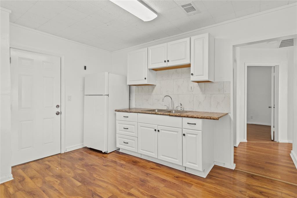 605 Pearl Street, Baytown, Texas image 3