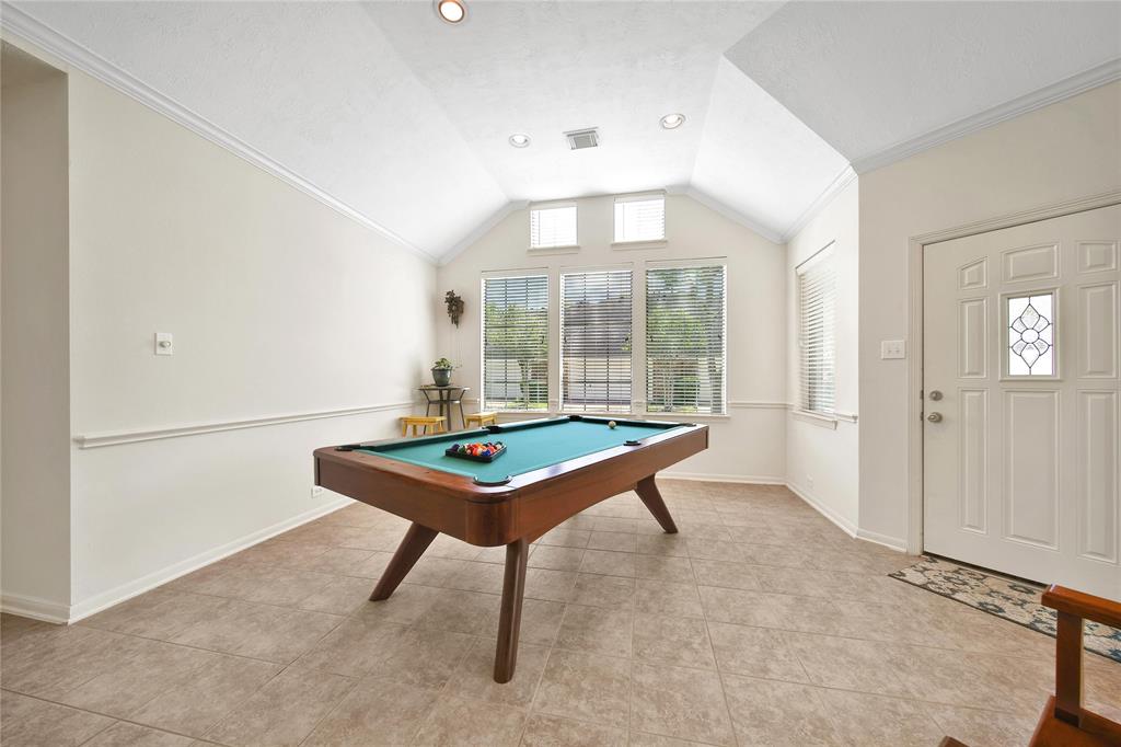 242 Whispering Ridge Terrace, Houston, Texas image 16