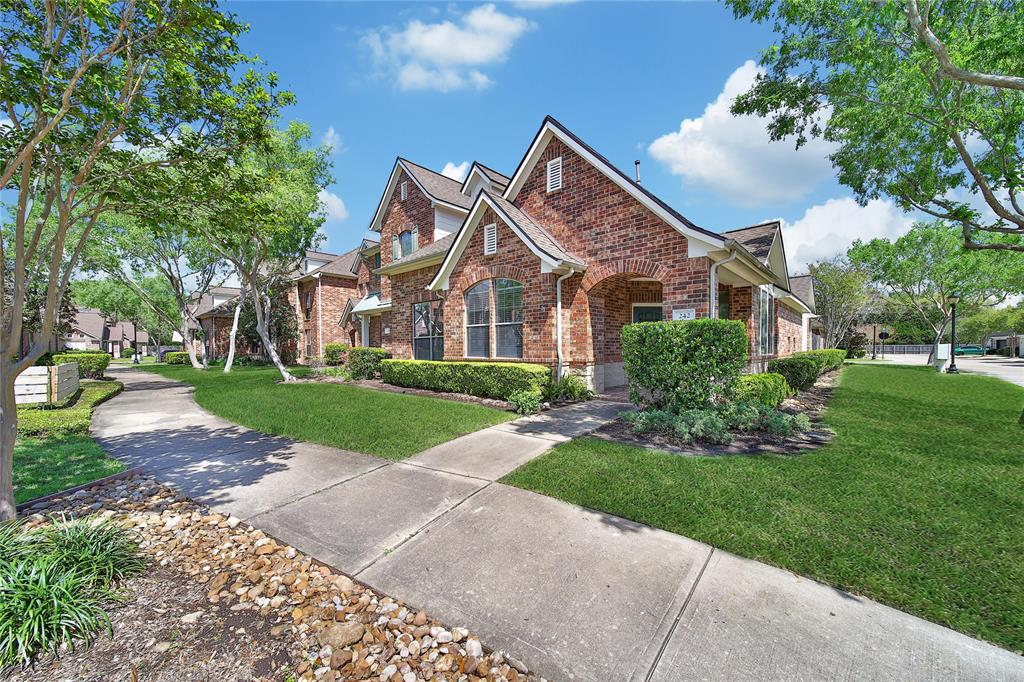 242 Whispering Ridge Terrace, Houston, Texas image 19