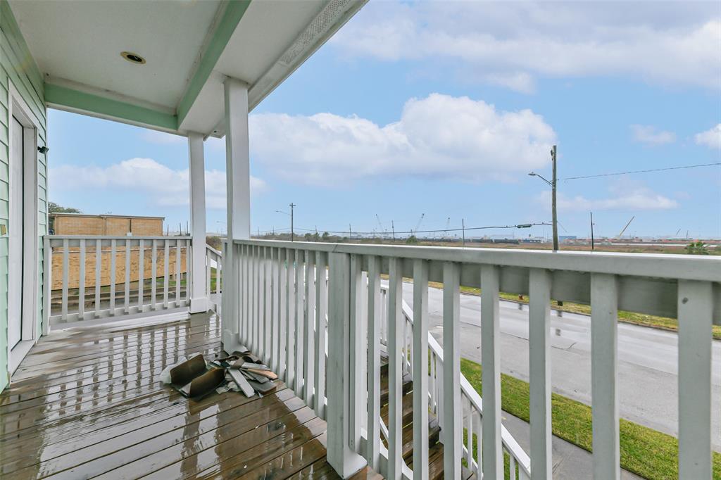 608 38th Street, Galveston, Texas image 6