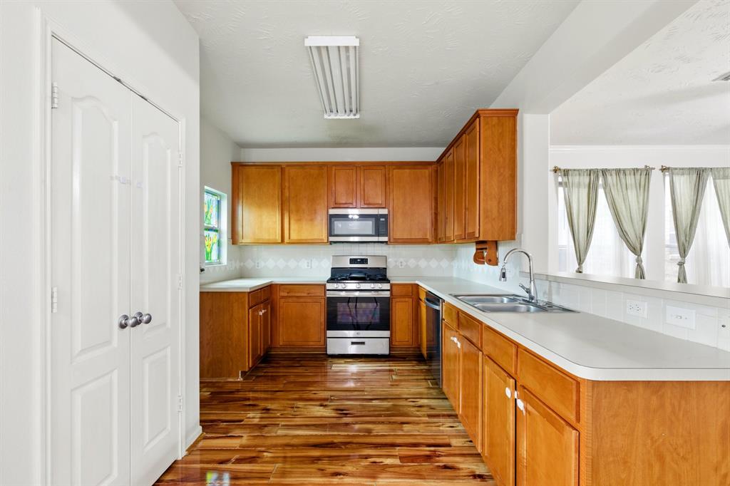 5930 Hollister Cole, Houston, Texas image 10