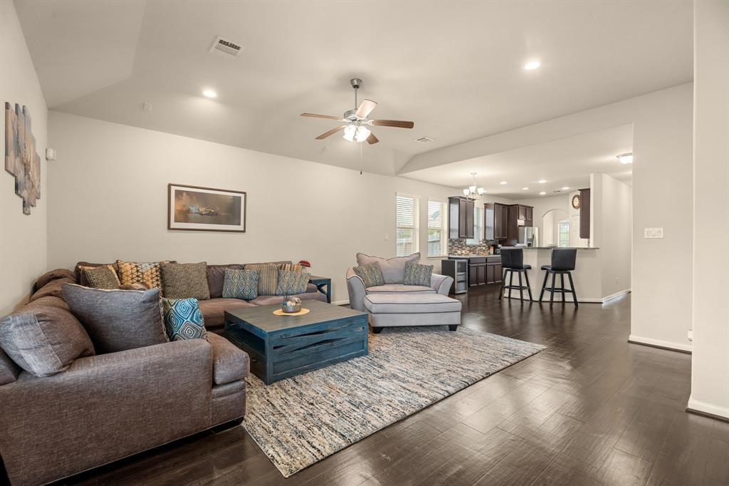4800 Lorca Lane, League City, Texas image 10
