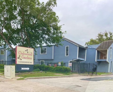 Photo of 5625 Antoine Drive #1703, Houston, TX 77091 (MLS # 4522768) Photo of 5625 Antoine Drive #1703, Houston, TX 77091 (MLS # 4522768)