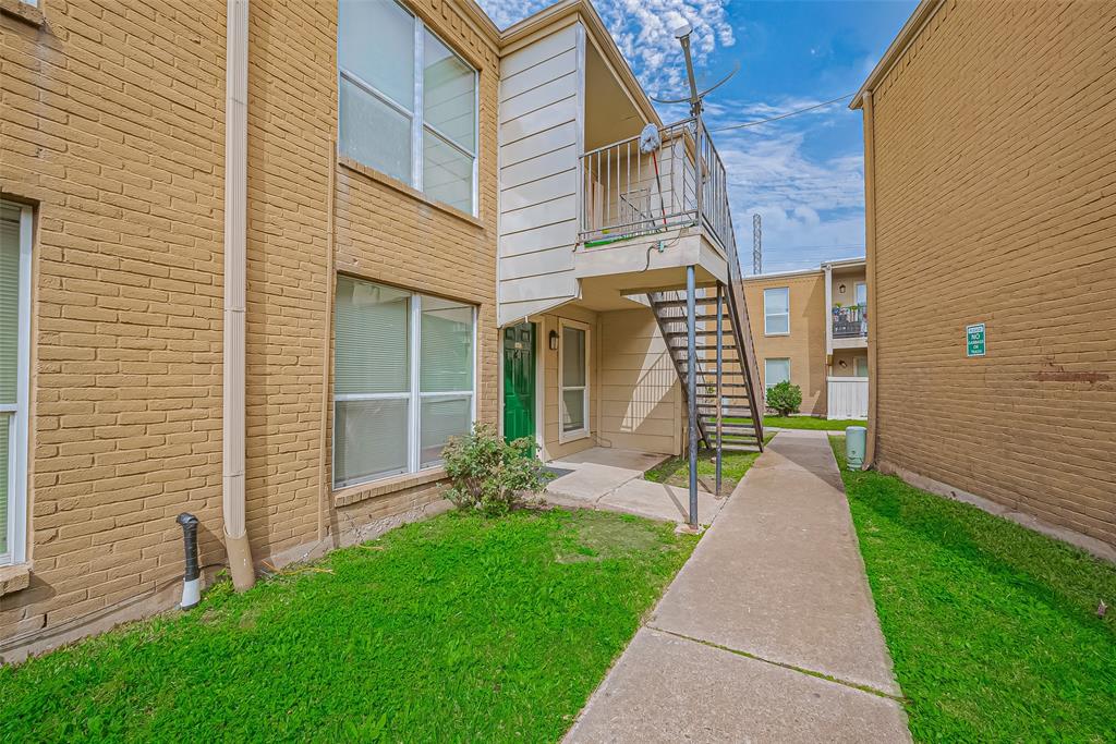 8100 Creekbend Drive #143, Houston, Texas image 3