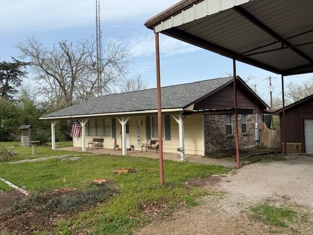 9570 Lake Forest Circle Cir, Brenham, Texas image 3
