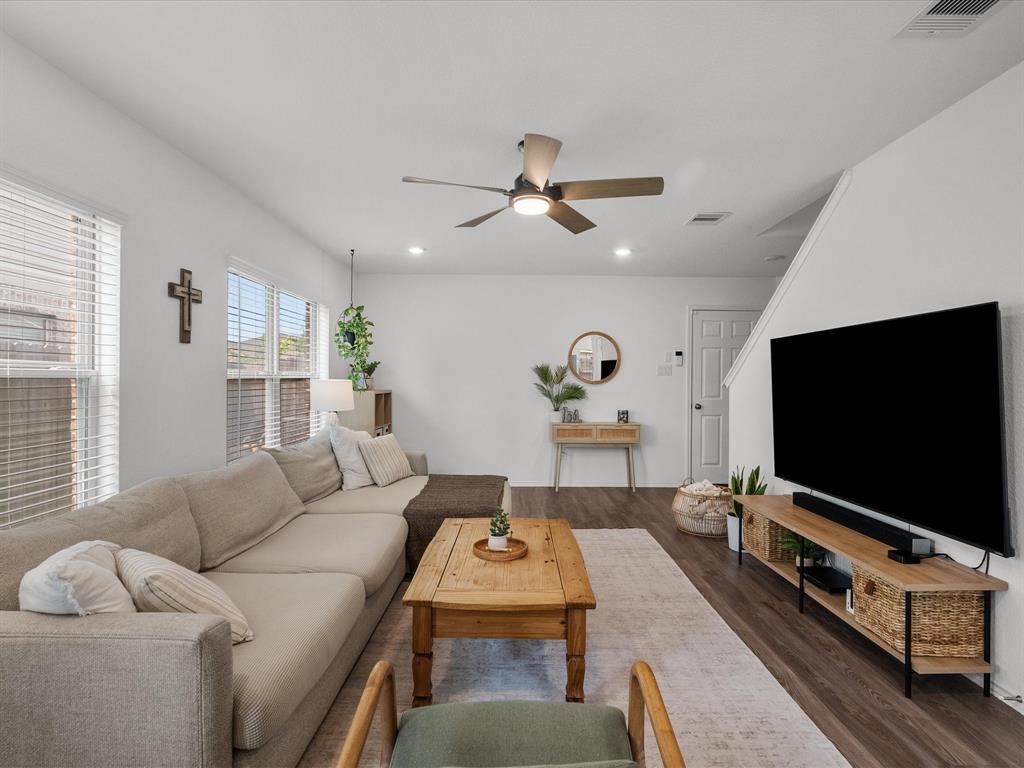 121 Cullen Street, Angleton, Texas image 7