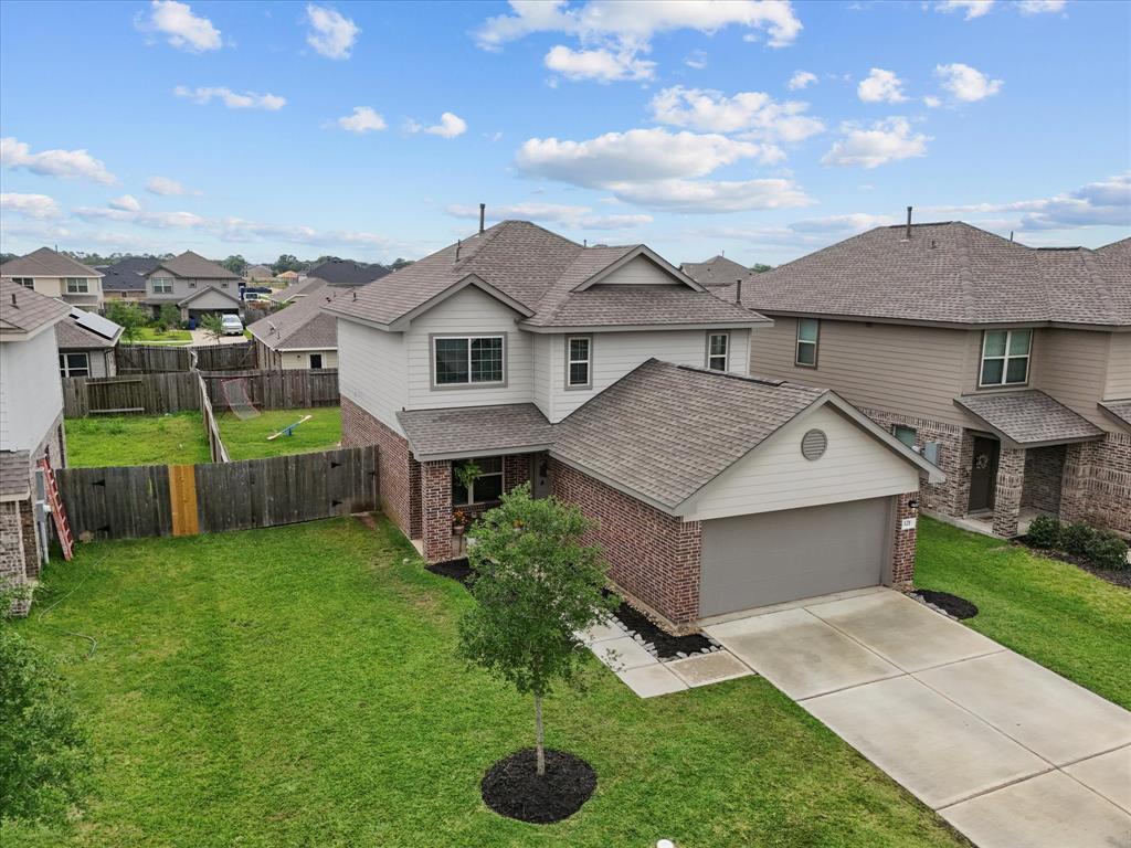 121 Cullen Street, Angleton, Texas image 2