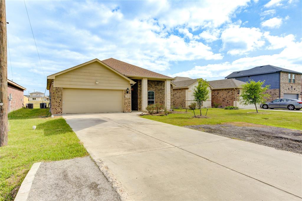 1088 Road 5102, Cleveland, Texas image 2