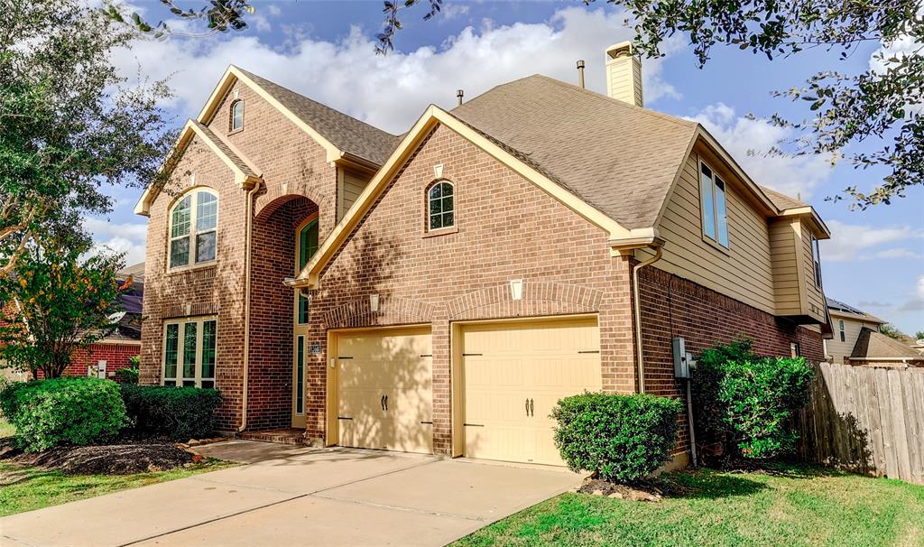 13607 Durango Pass Drive, Pearland, Texas image 1