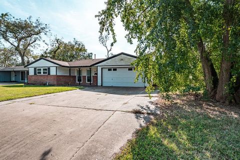 A home in Lake Jackson