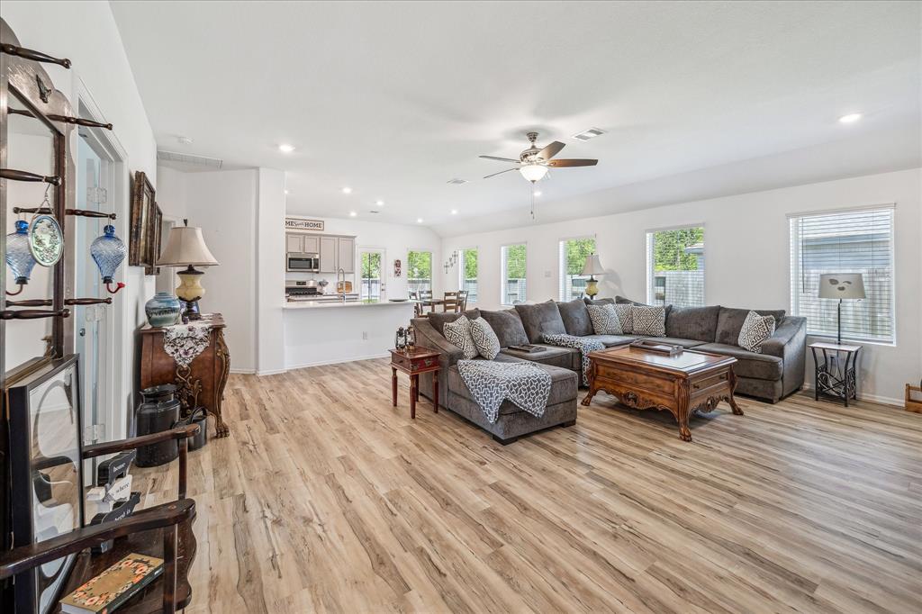 23803 Via Leoni Drive