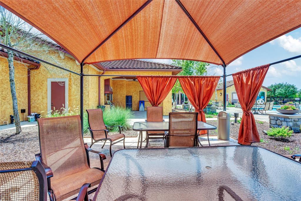 651 Tenuta Lane, League City, Texas image 44