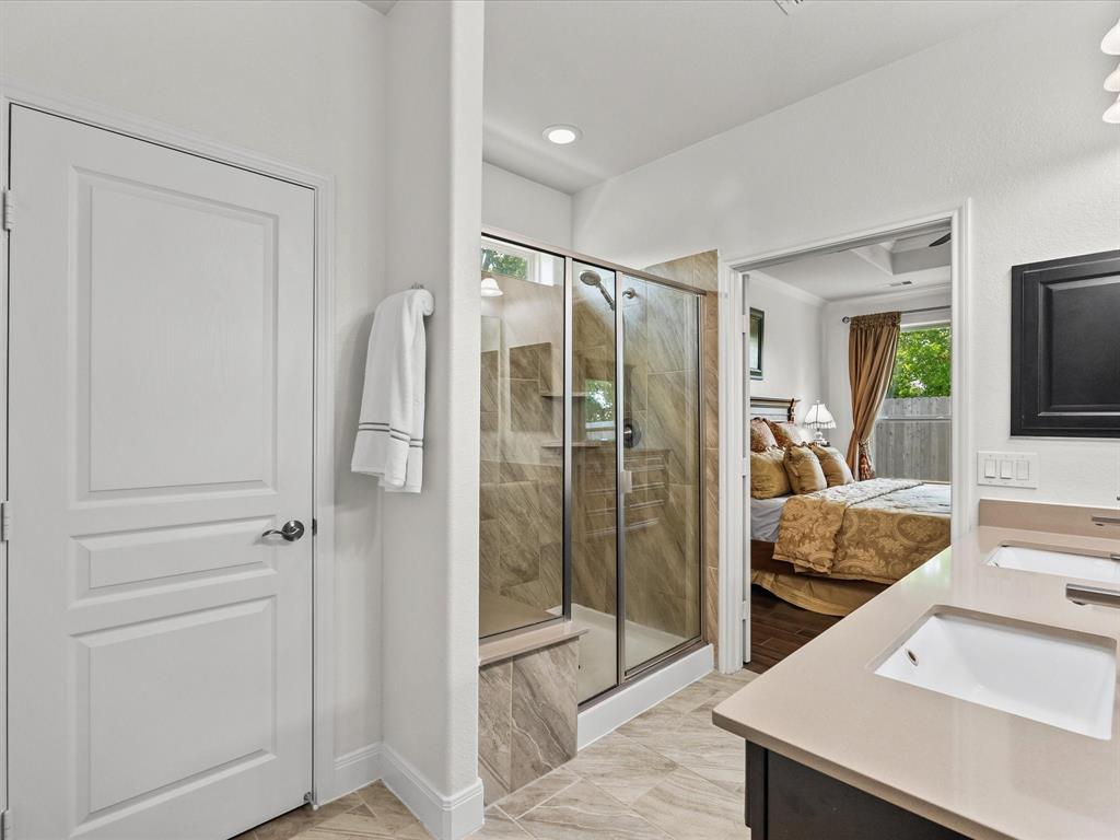 651 Tenuta Lane, League City, Texas image 19