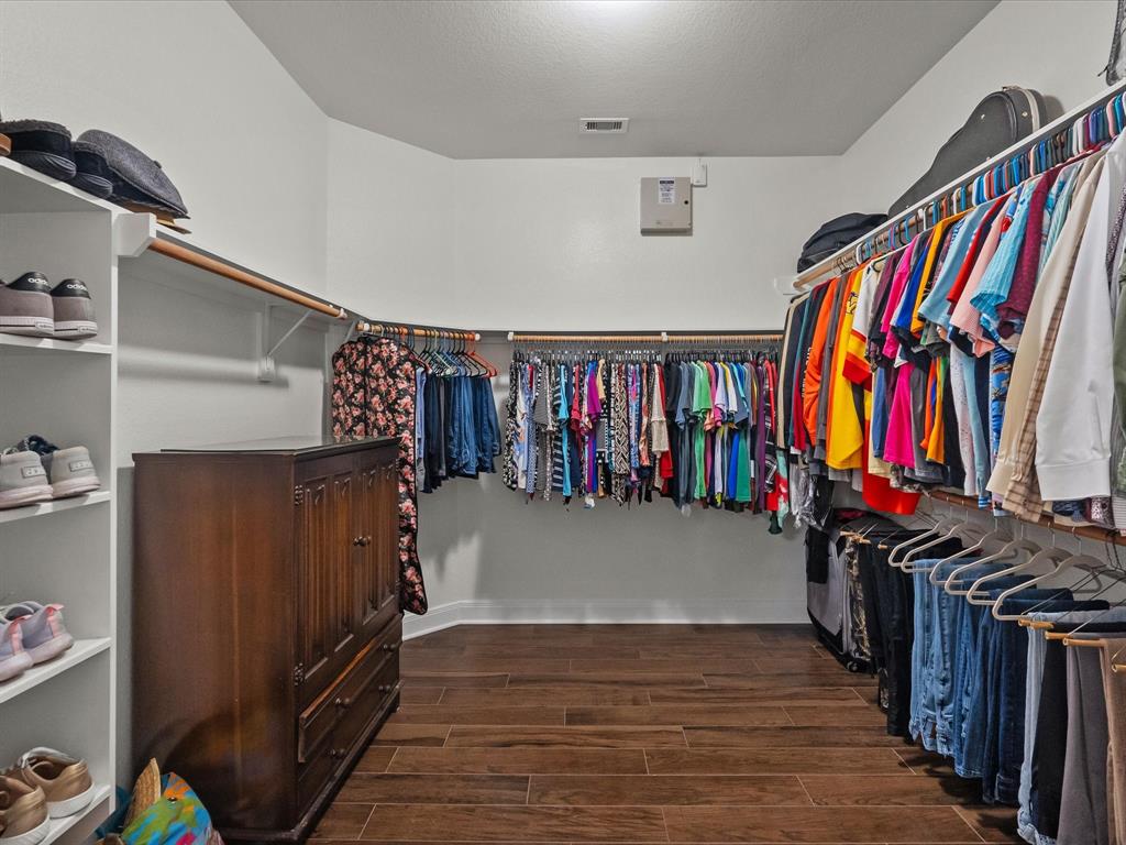 651 Tenuta Lane, League City, Texas image 22