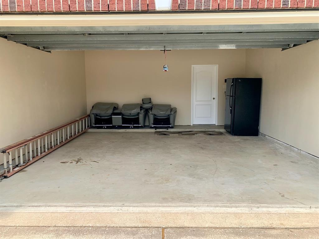 5004 Colmesneil Street, Pearland, Texas image 32