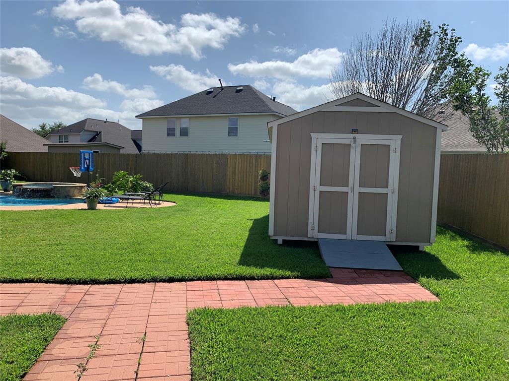 5004 Colmesneil Street, Pearland, Texas image 5
