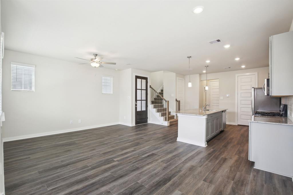 4106 Glowing Hearth Drive, Houston, Texas image 9