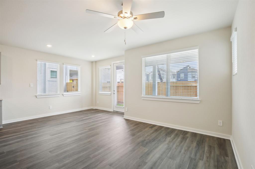 4106 Glowing Hearth Drive, Houston, Texas image 7