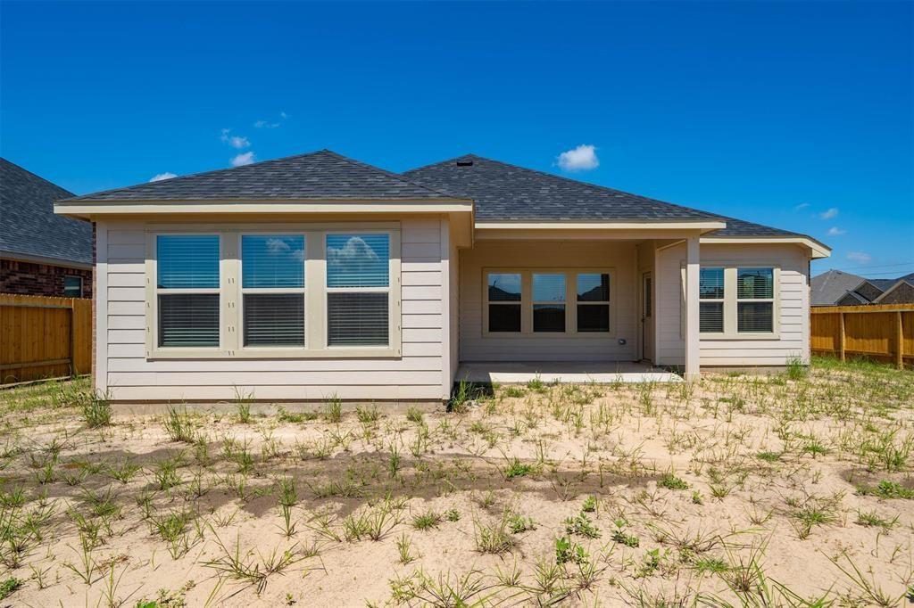 2131 Sanders Brook Drive, Baytown, Texas image 23